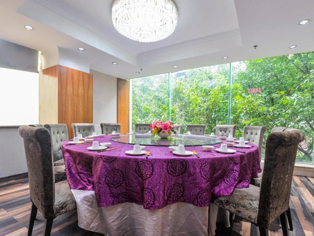 New World Hotel Guangzhou Dış mekan fotoğraf