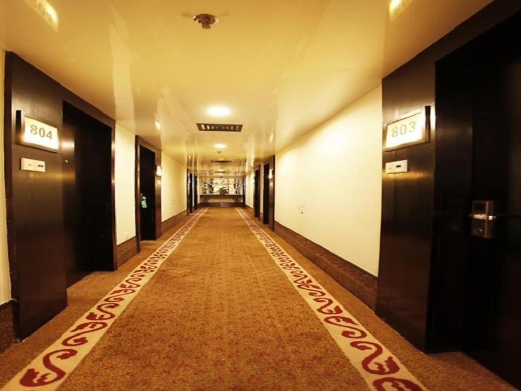 New World Hotel Guangzhou Dış mekan fotoğraf